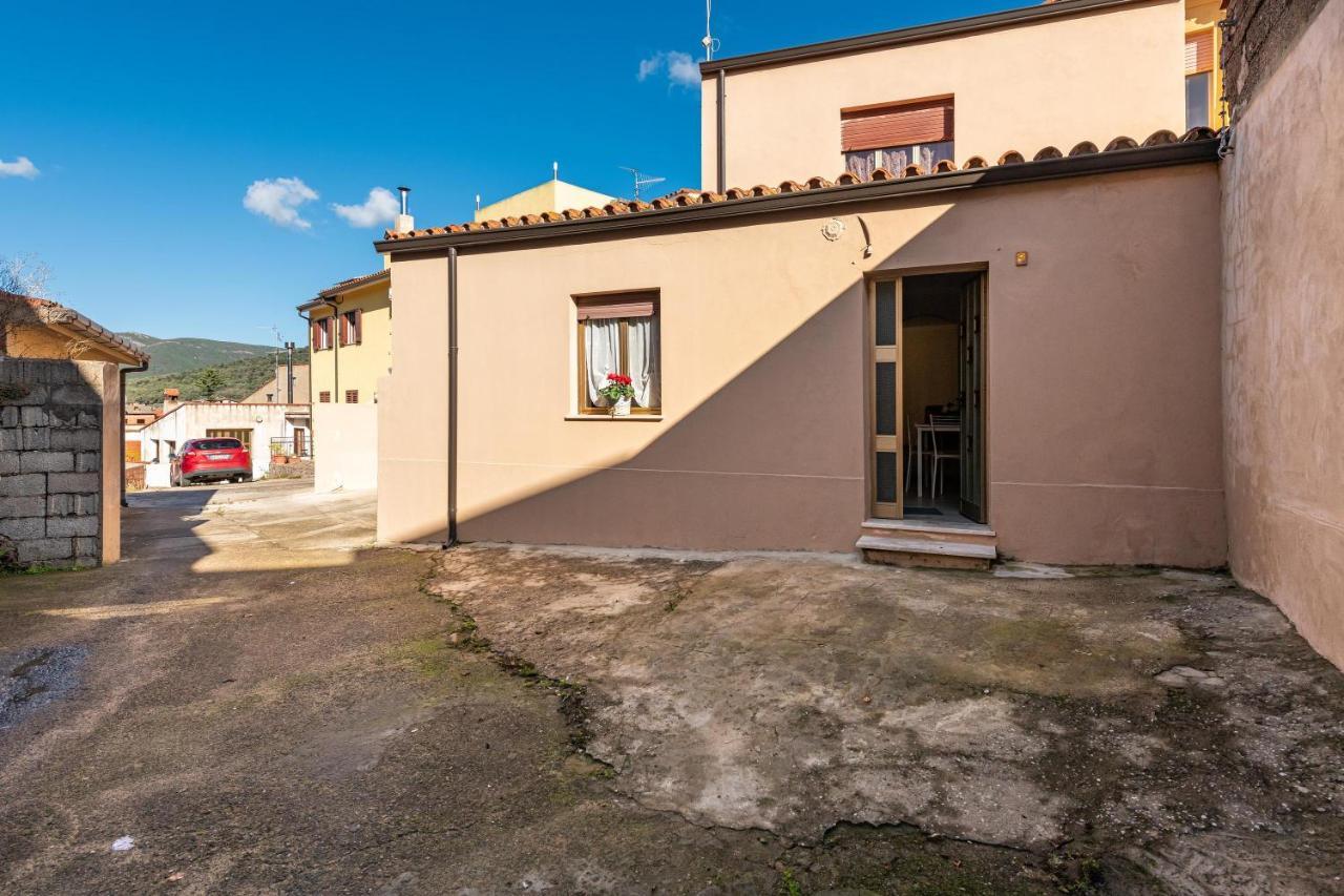 Casa Di Stefania Apartment Fluminimaggiore Luaran gambar